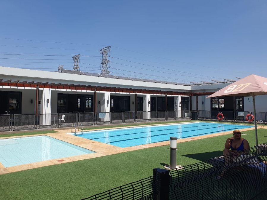 1 Bedroom Property for Sale in Greenstone Hill Gauteng