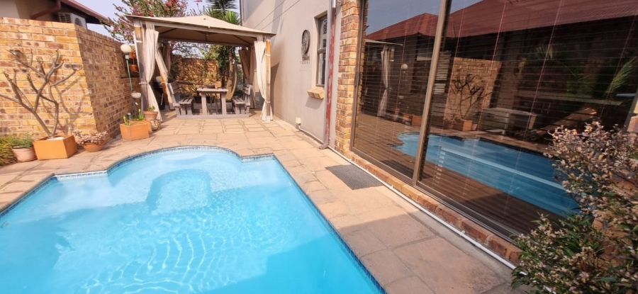3 Bedroom Property for Sale in Needwood Gauteng
