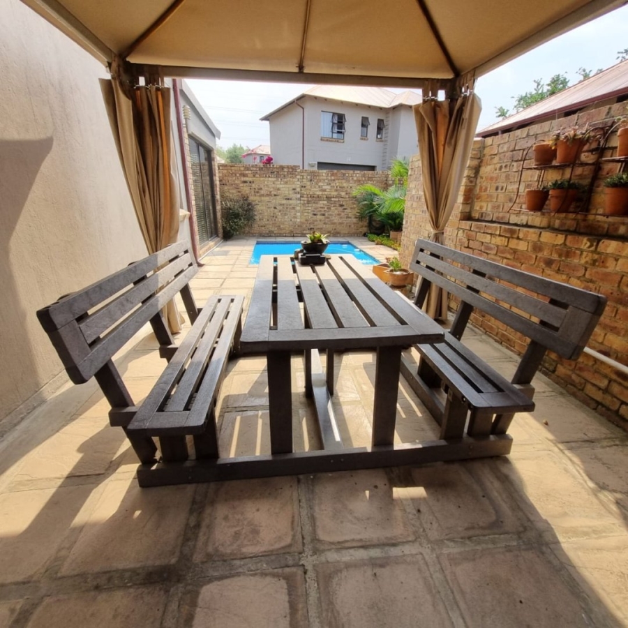 3 Bedroom Property for Sale in Needwood Gauteng