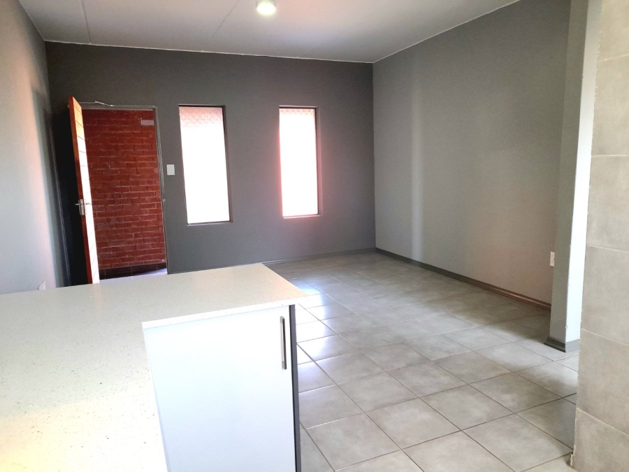 To Let 2 Bedroom Property for Rent in Witpoortjie Gauteng