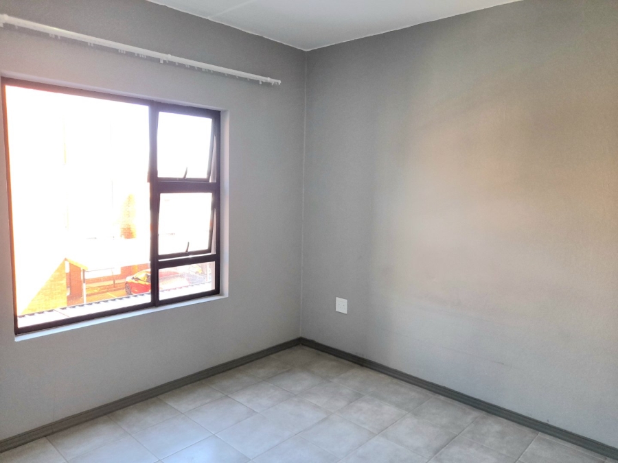 To Let 2 Bedroom Property for Rent in Witpoortjie Gauteng
