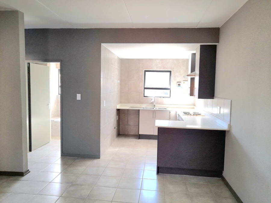 To Let 2 Bedroom Property for Rent in Witpoortjie Gauteng