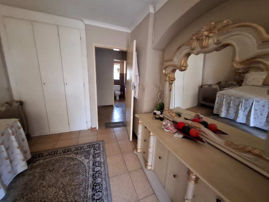 2 Bedroom Property for Sale in Muckleneuk Gauteng