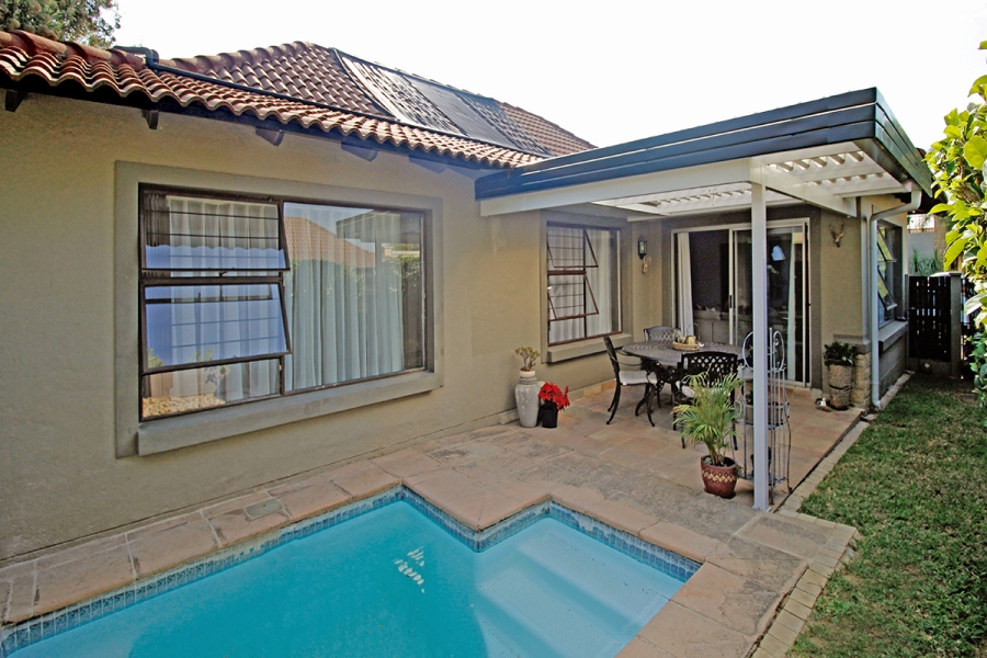 2 Bedroom Property for Sale in Broadacres Gauteng