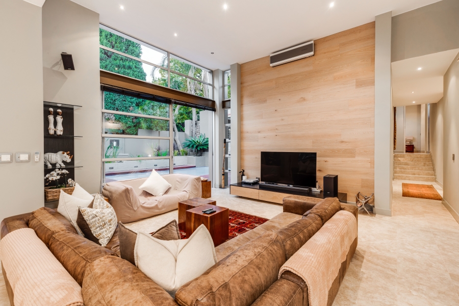 4 Bedroom Property for Sale in Fourways Gardens Gauteng
