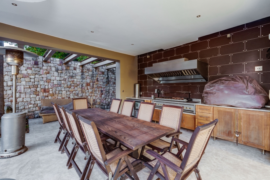 4 Bedroom Property for Sale in Fourways Gardens Gauteng