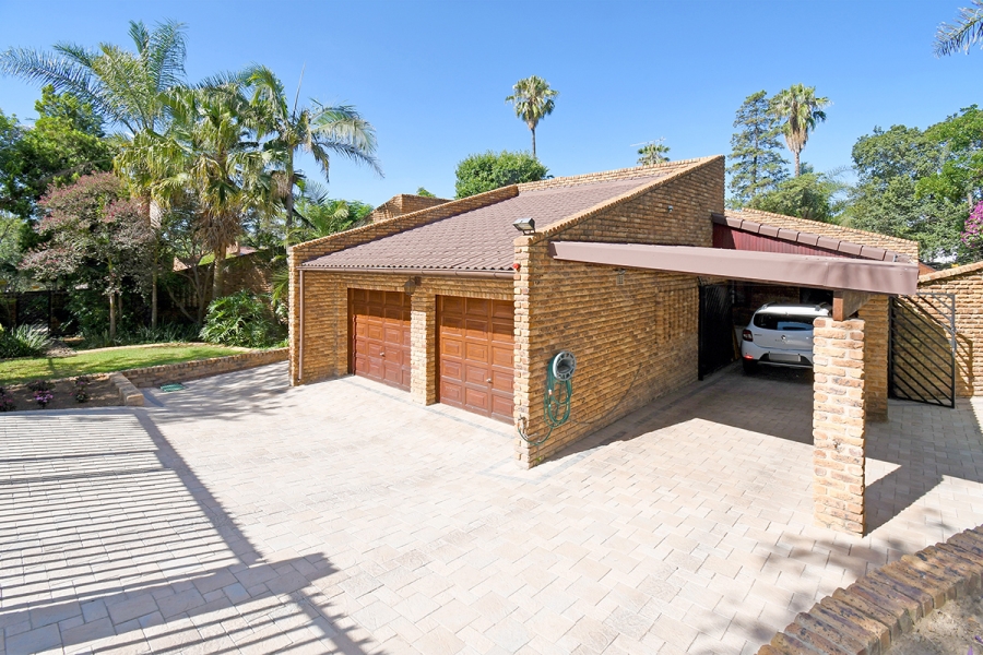 4 Bedroom Property for Sale in Bryanston Gauteng