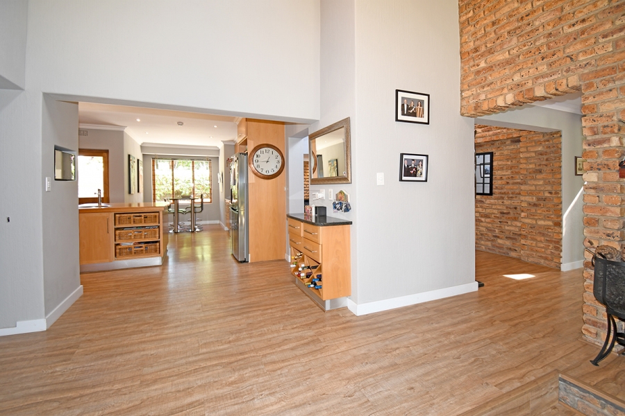 4 Bedroom Property for Sale in Bryanston Gauteng