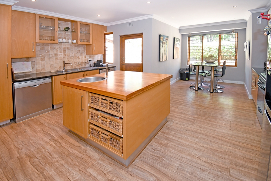 4 Bedroom Property for Sale in Bryanston Gauteng