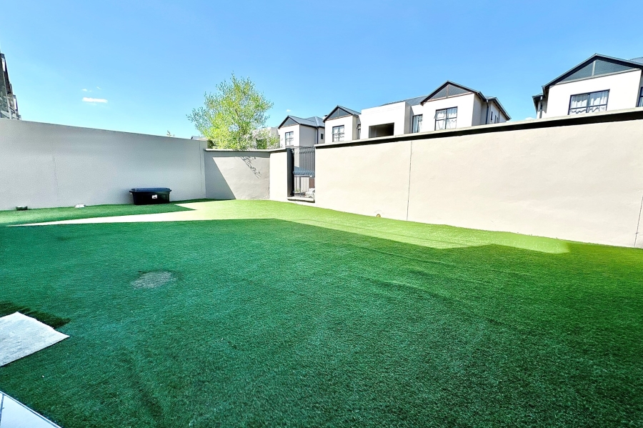 3 Bedroom Property for Sale in The Polofields Gauteng