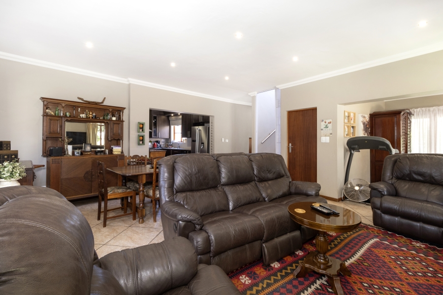 3 Bedroom Property for Sale in Olympus AH Gauteng