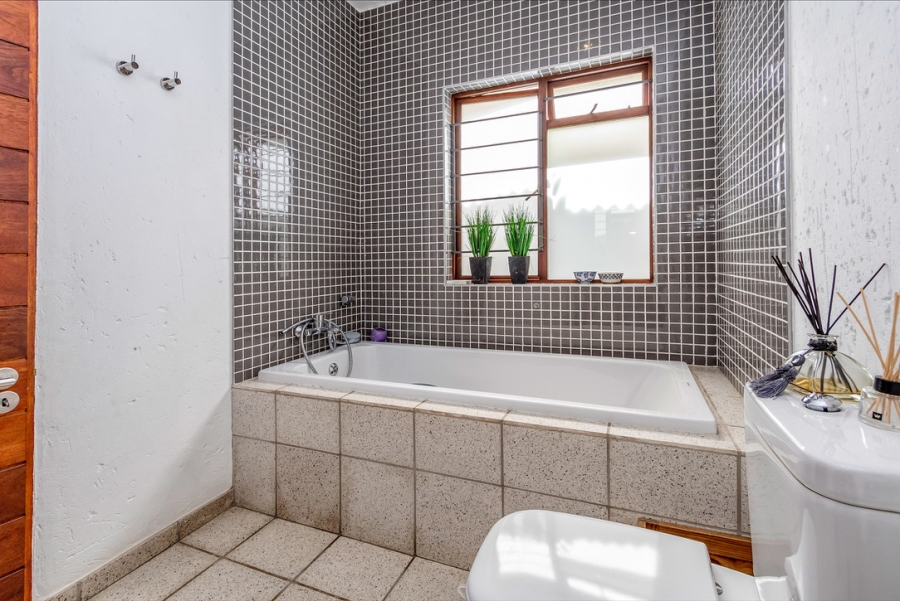 2 Bedroom Property for Sale in Ferndale Gauteng