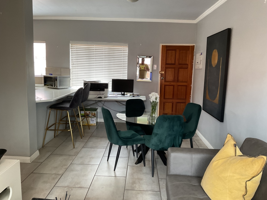 2 Bedroom Property for Sale in Zwartkop Gauteng