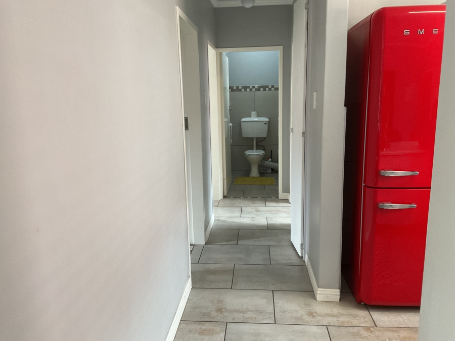 2 Bedroom Property for Sale in Zwartkop Gauteng