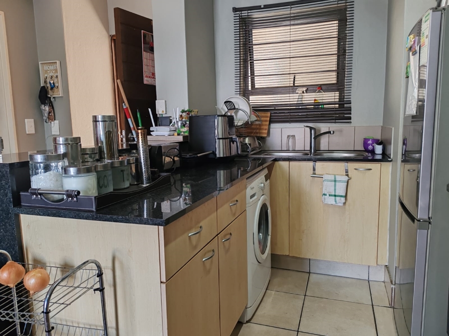 1 Bedroom Property for Sale in Sunninghill Gauteng