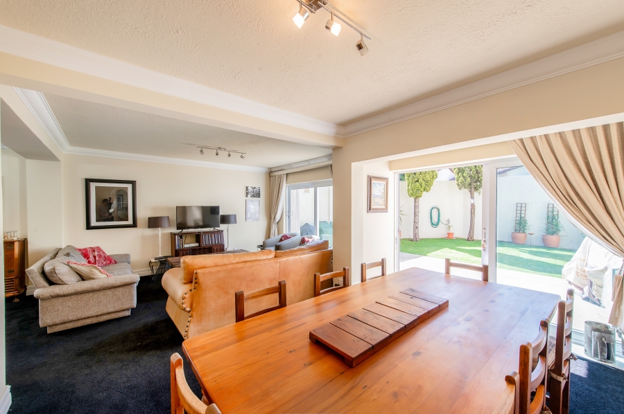 2 Bedroom Property for Sale in Strathavon Gauteng