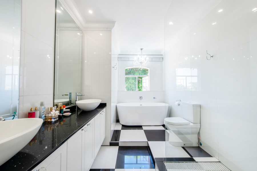 2 Bedroom Property for Sale in Strathavon Gauteng