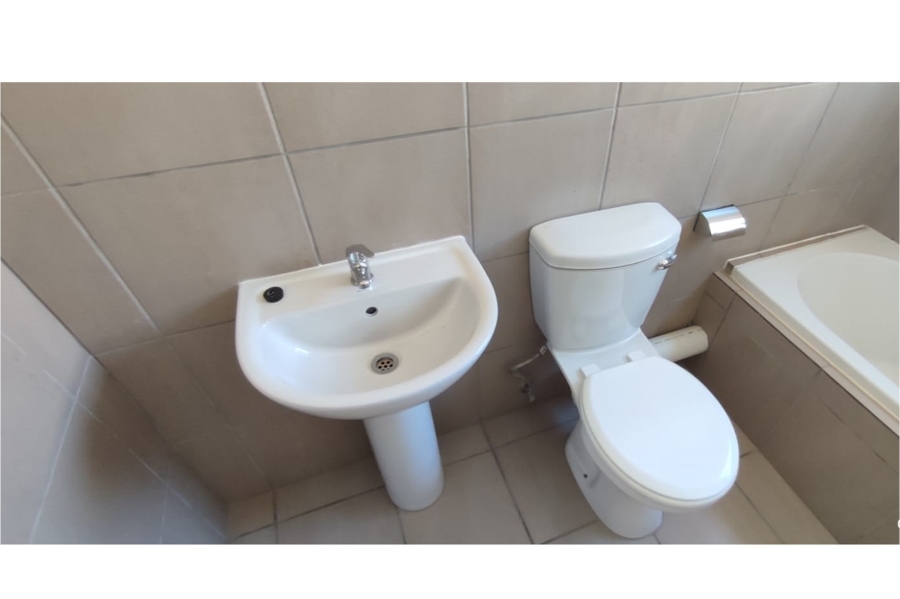 To Let 2 Bedroom Property for Rent in Albertsdal Gauteng