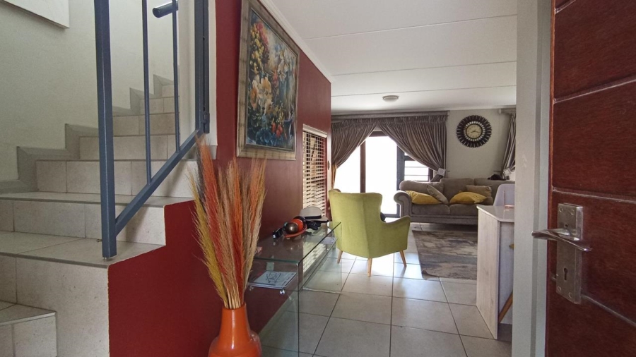 3 Bedroom Property for Sale in Amberfield Gauteng