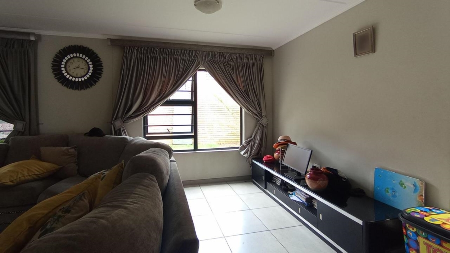 3 Bedroom Property for Sale in Amberfield Gauteng