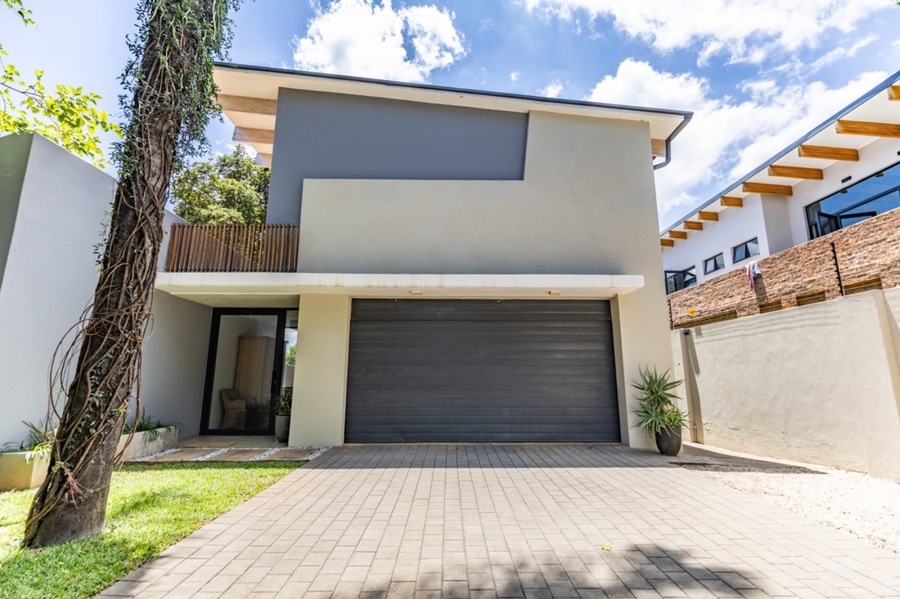 4 Bedroom Property for Sale in Waterkloof Gauteng