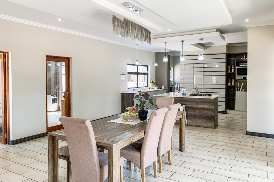 4 Bedroom Property for Sale in Copperleaf Estate Gauteng