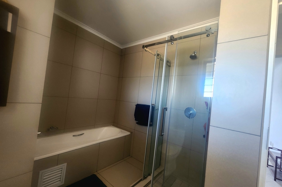 1 Bedroom Property for Sale in Carlswald Gauteng