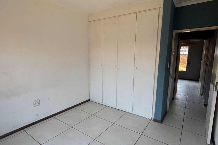 2 Bedroom Property for Sale in Honeypark Gauteng