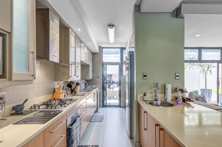 2 Bedroom Property for Sale in Abbotsford Gauteng