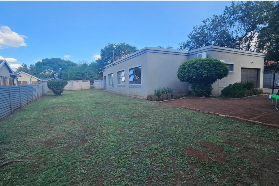 4 Bedroom Property for Sale in Wierda Park Gauteng