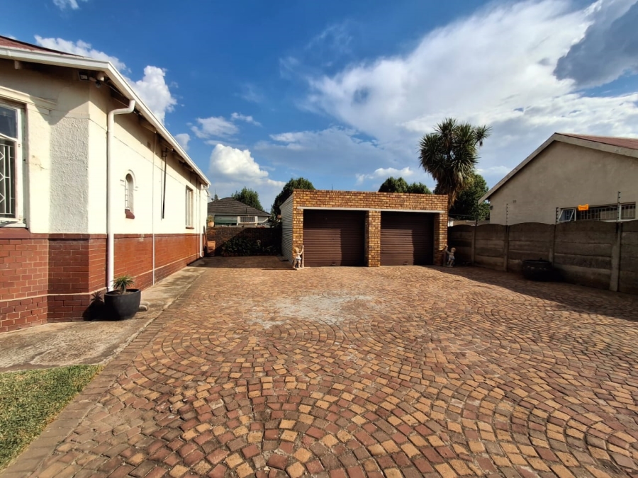 3 Bedroom Property for Sale in Brakpan Central Gauteng