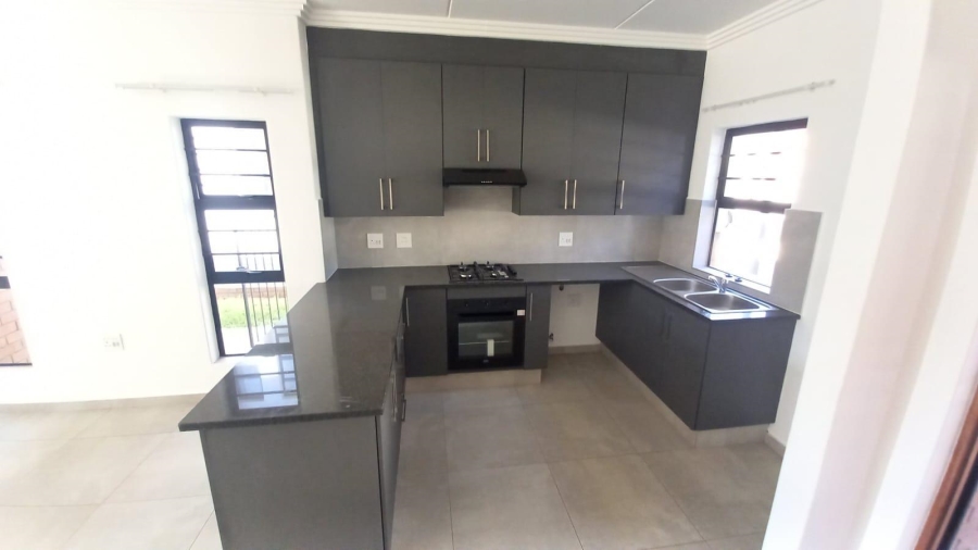 To Let 3 Bedroom Property for Rent in Raceview Gauteng