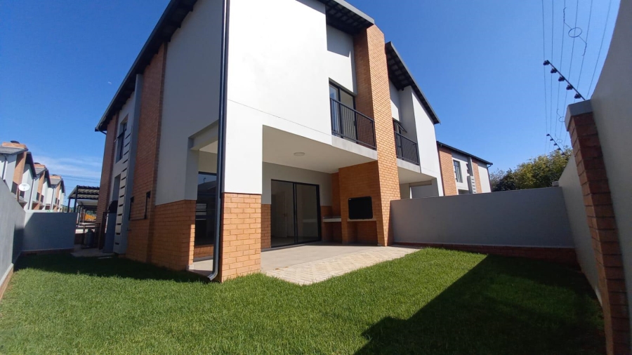 To Let 3 Bedroom Property for Rent in Raceview Gauteng