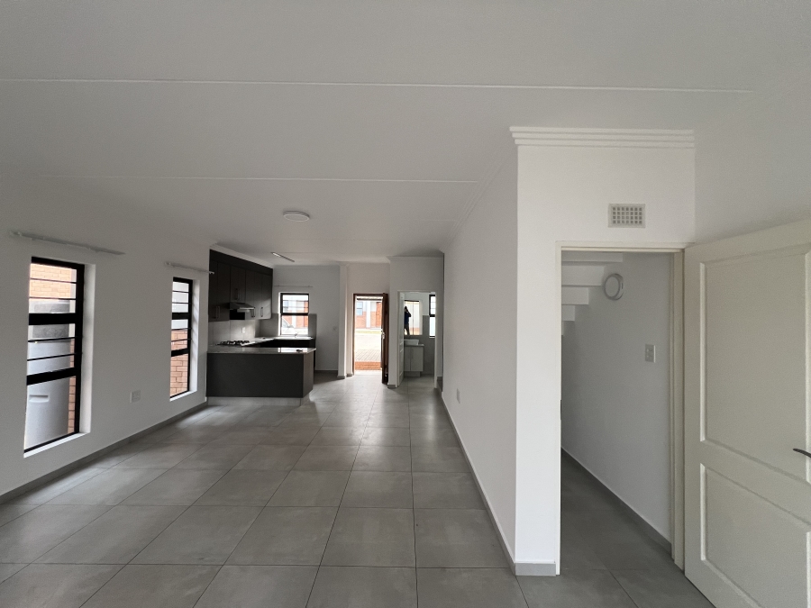 To Let 3 Bedroom Property for Rent in Raceview Gauteng