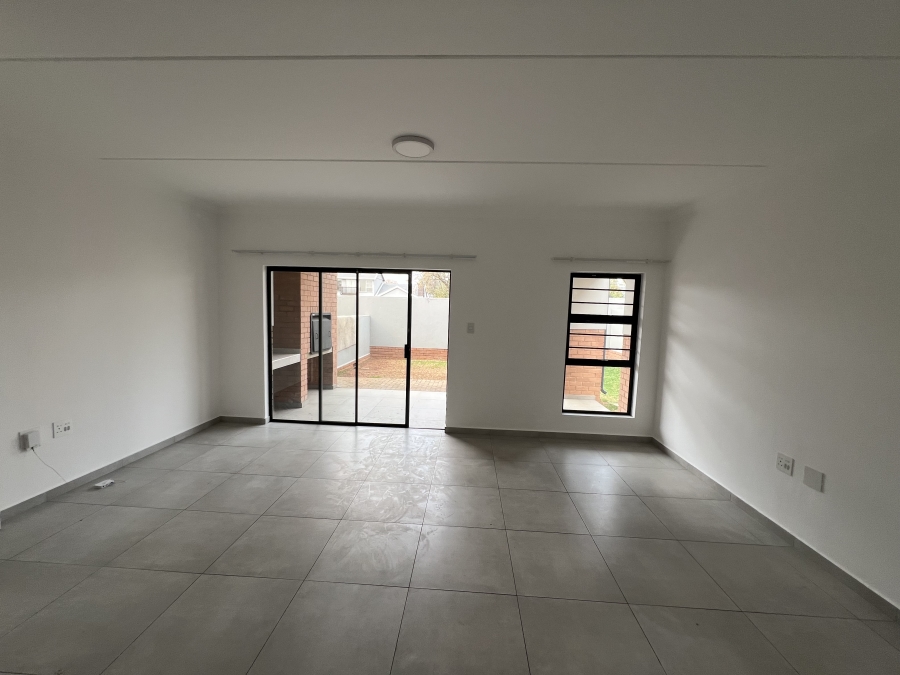 To Let 3 Bedroom Property for Rent in Raceview Gauteng