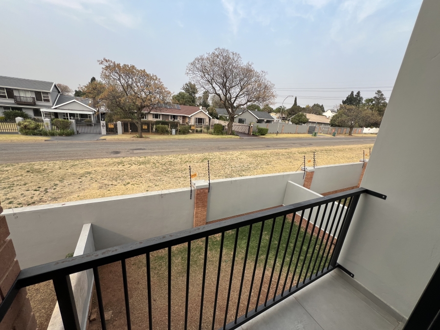 To Let 3 Bedroom Property for Rent in Raceview Gauteng