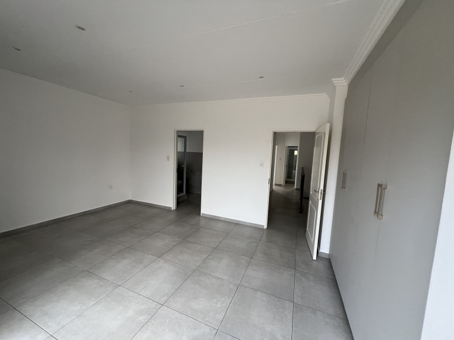 To Let 3 Bedroom Property for Rent in Raceview Gauteng