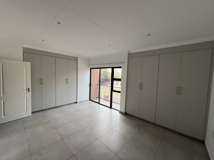 To Let 3 Bedroom Property for Rent in Raceview Gauteng