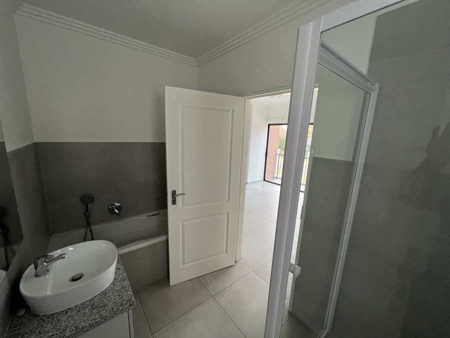 To Let 3 Bedroom Property for Rent in Raceview Gauteng