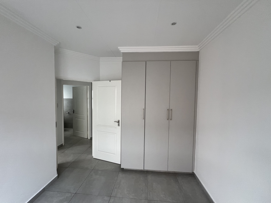 To Let 3 Bedroom Property for Rent in Raceview Gauteng