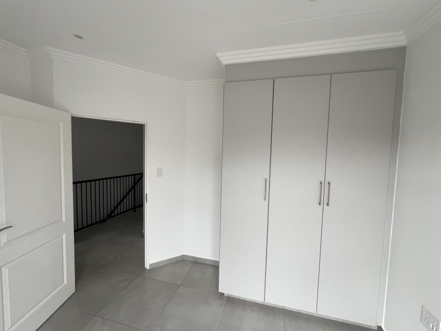 To Let 3 Bedroom Property for Rent in Raceview Gauteng