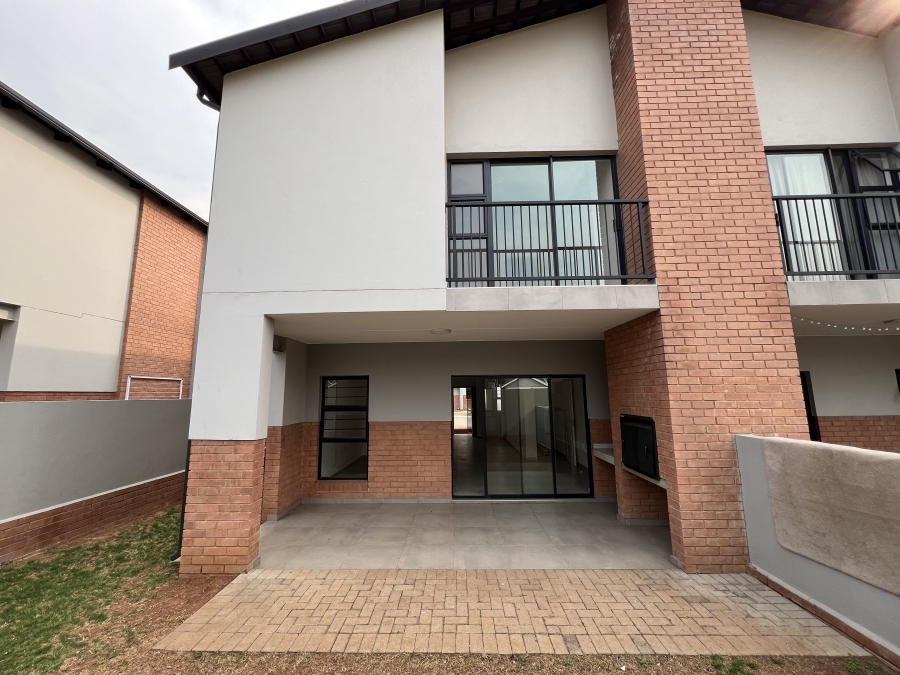To Let 3 Bedroom Property for Rent in Raceview Gauteng