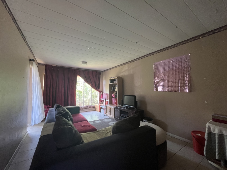 1 Bedroom Property for Sale in Windsor East Gauteng