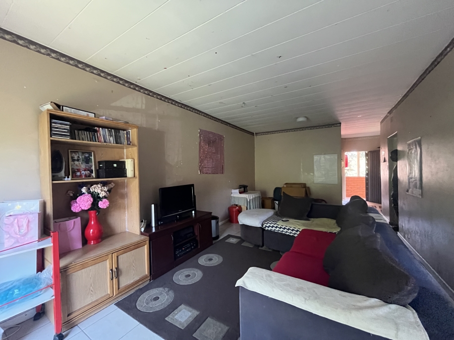 1 Bedroom Property for Sale in Windsor East Gauteng