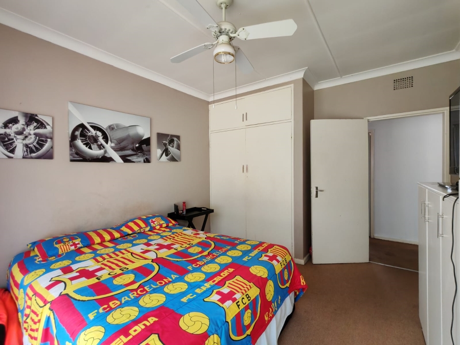 4 Bedroom Property for Sale in Risiville Gauteng