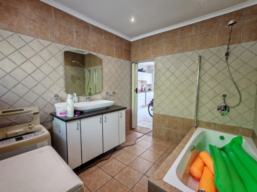 4 Bedroom Property for Sale in Risiville Gauteng