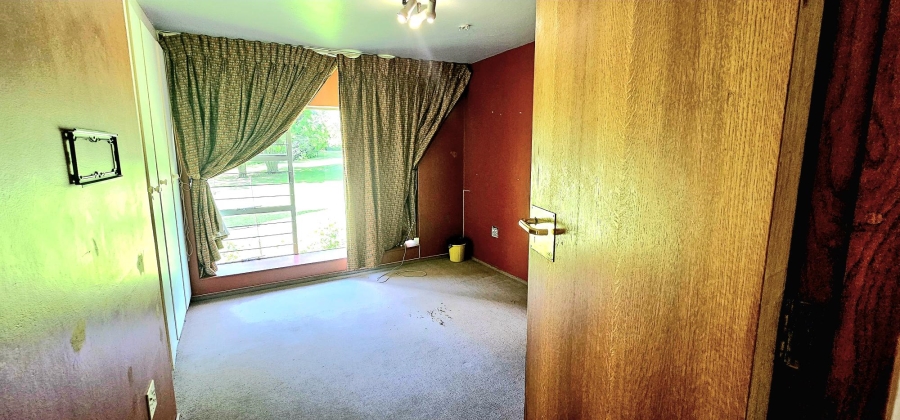 5 Bedroom Property for Sale in Die Hoewes Gauteng