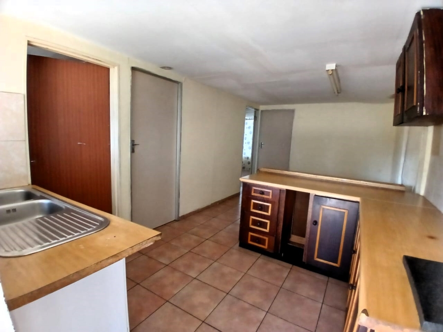 4 Bedroom Property for Sale in Birchleigh North Gauteng