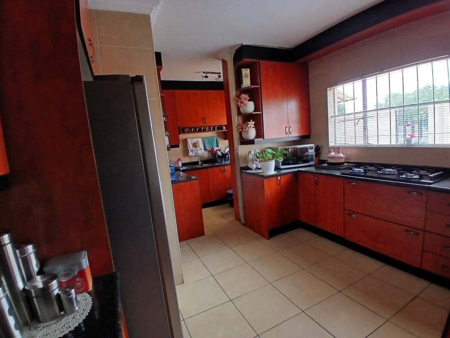 4 Bedroom Property for Sale in Birchleigh North Gauteng