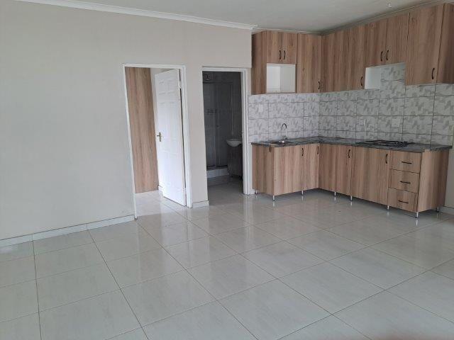 To Let 1 Bedroom Property for Rent in Eastleigh Ridge Gauteng